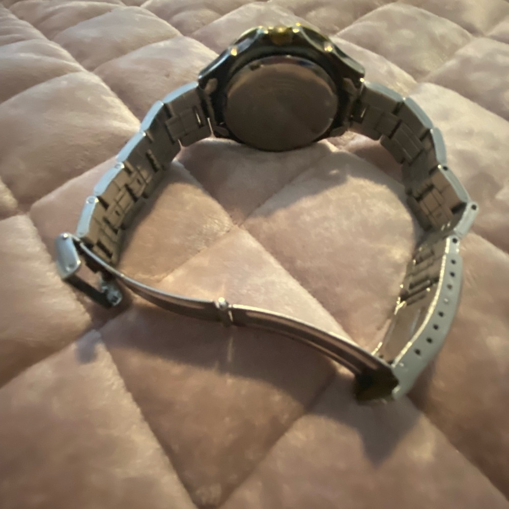 Guess watch - Picture 3 of 3